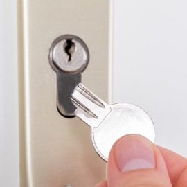 روش های در آوردن کلید گیر کرده در قفل