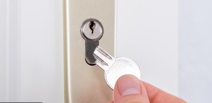 روش های در آوردن کلید گیر کرده در قفل